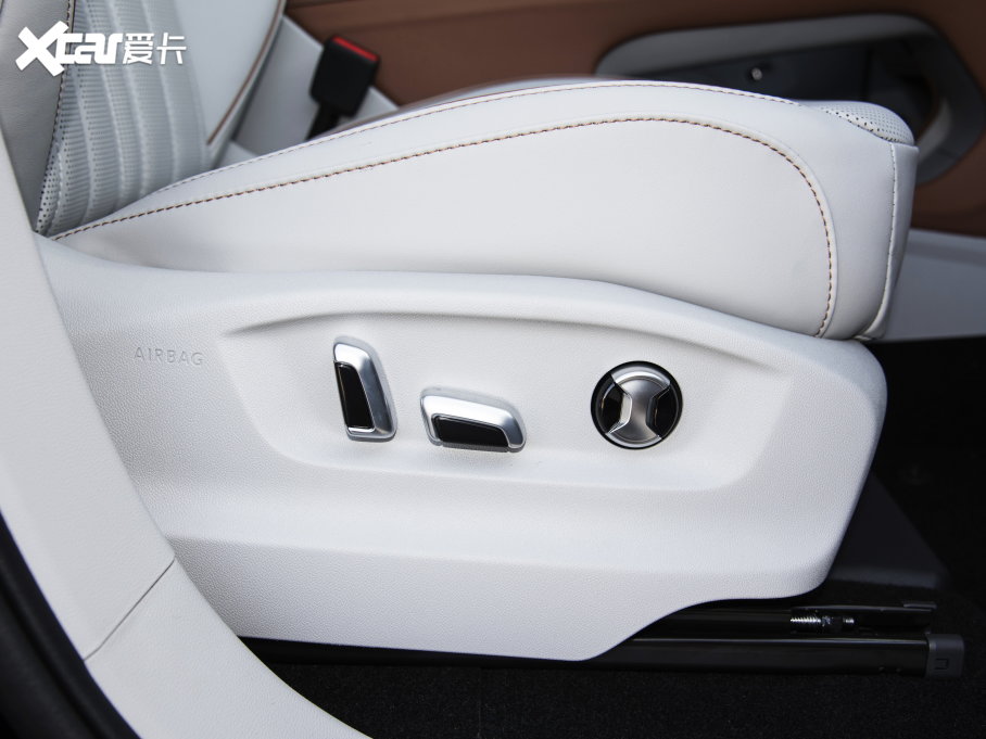 2023��;�� 330TSI ���(q��)�����A��