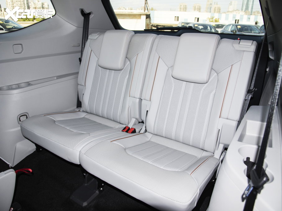 2023��;�� 330TSI ���(q��)�����A��