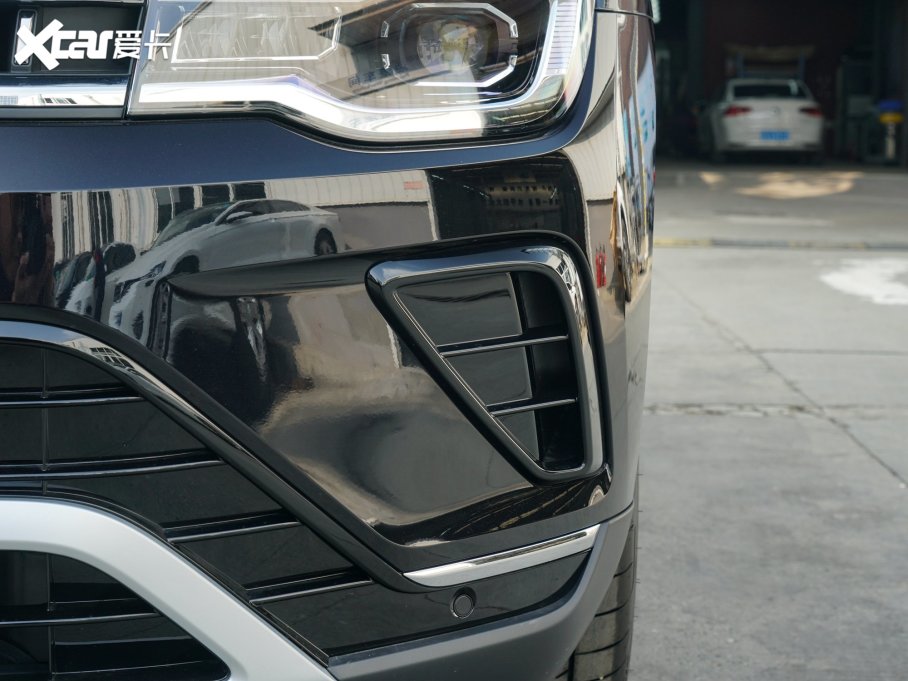 2023��;�� 530 V6 ���(q��)�����A��