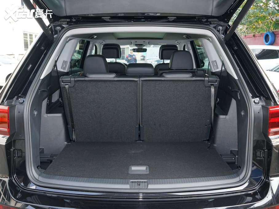 2023��;�� 530 V6 ���(q��)�����A��