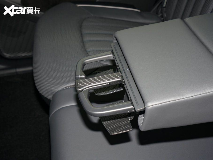 2023��;�� 530 V6 ��������A��