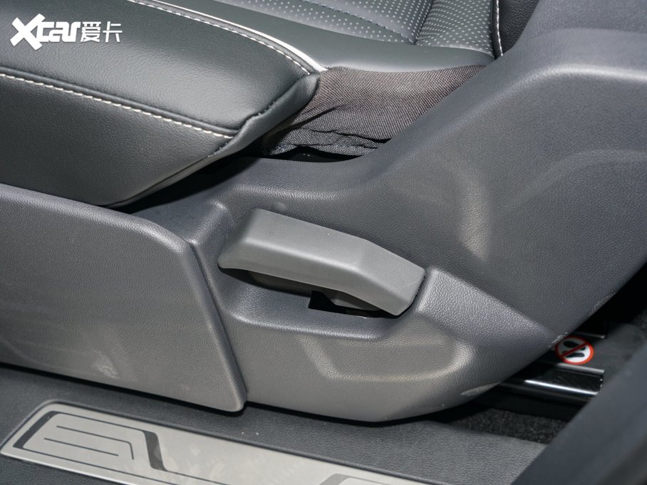 2023��;�� 530 V6 ���(q��)�����A��