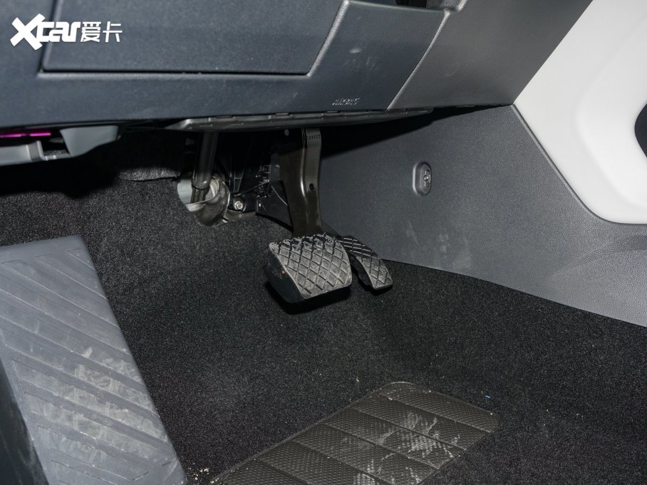 2023��;�� 530 V6 ��������A��