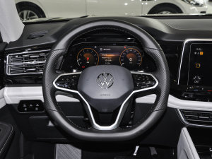 2023款380TSI 四驱尊享豪华版 方向盘