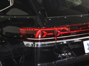2023款380TSI 四驱尊享豪华版 尾灯