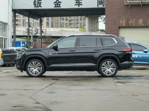 2023款530 V6 四驱尊崇旗舰版 正侧（左）