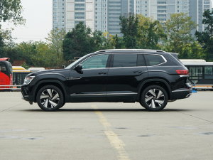 2023款380TSI 四驱尊崇豪华版 正侧（左）