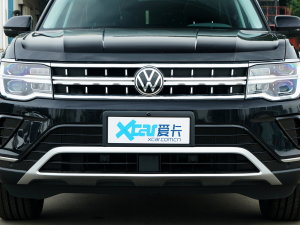 2023款380TSI 四驱尊崇豪华版 中网