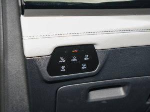 2023530 V6 (q)A п؅^(q)