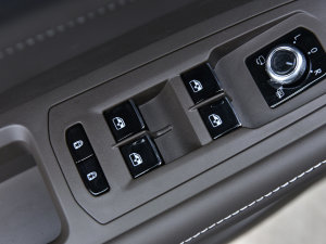 2023Ŀ 380TSI F п؅^