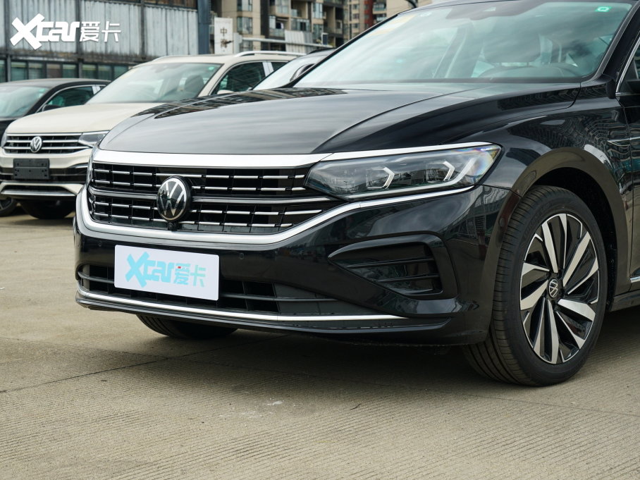 2023_ Ŀ 330TSI A