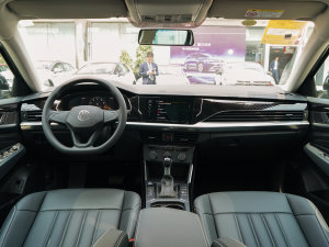 2023款改款 280TSI 商务版 内饰全景
