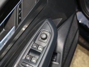 2023Ŀ 330TSI F п؅^