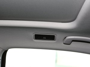 2023Ŀ 330TSI F п؅^