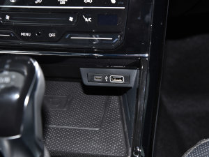 2023430PHEV ӺA п؅^