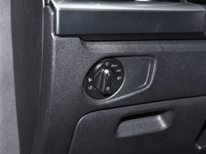 2023430PHEV ӺA п؅^