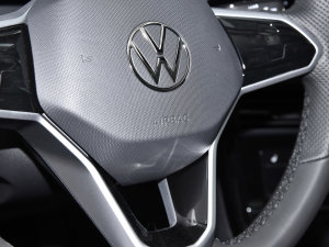 2023430PHEV ӺA п؅^