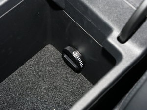 2023430PHEV (dng)̄(w) g