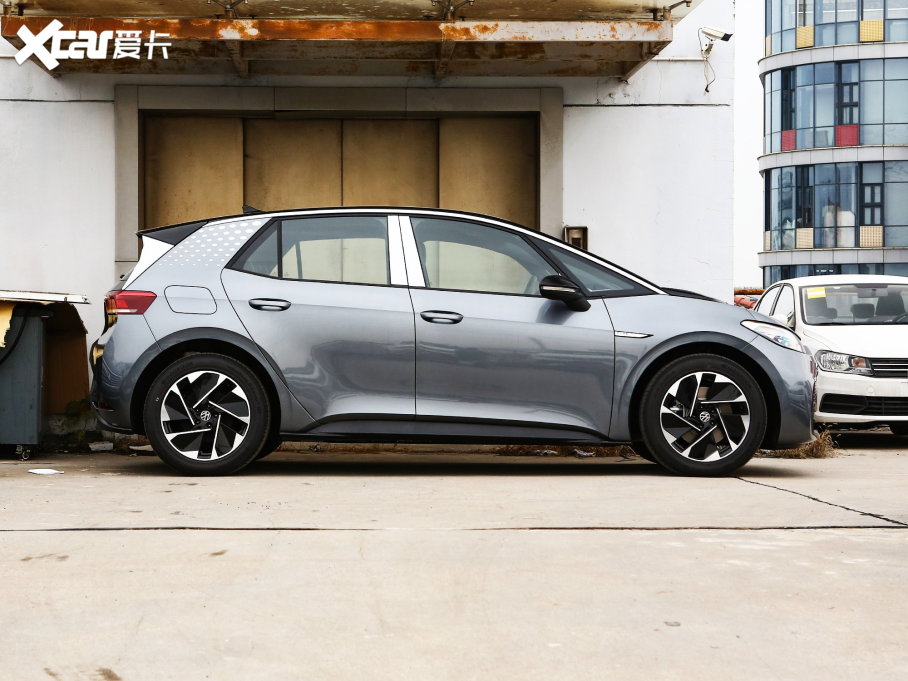 2023���ID.3 ����������