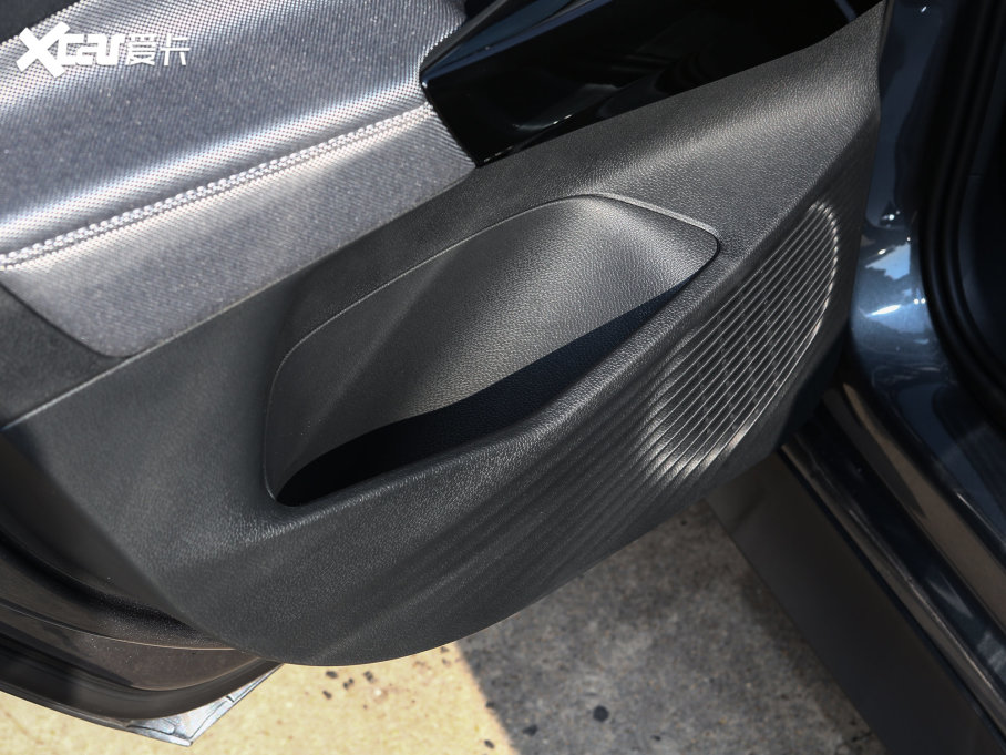 2023���ID.3 ����������