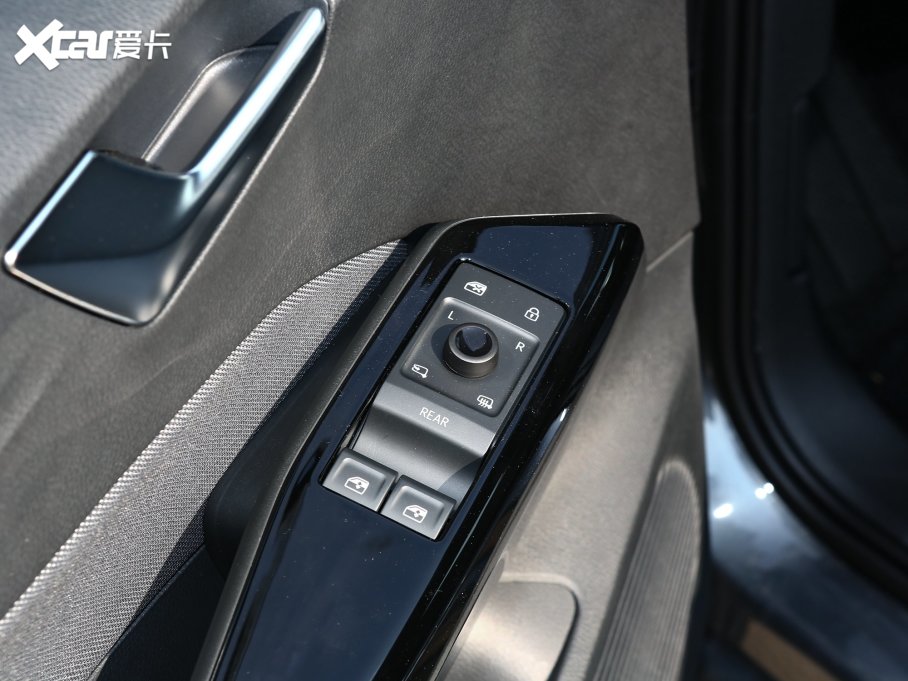 2023���ID.3 ����������