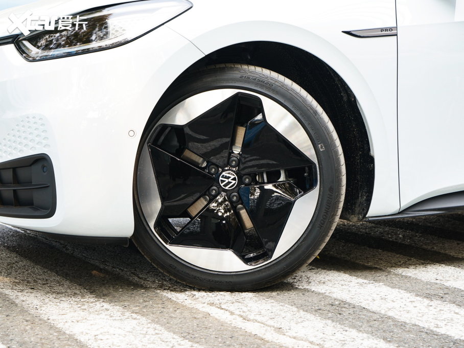 2023���ID.3 �O�ǰ�