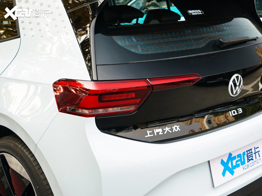 2023���ID.3 �O�ǰ�