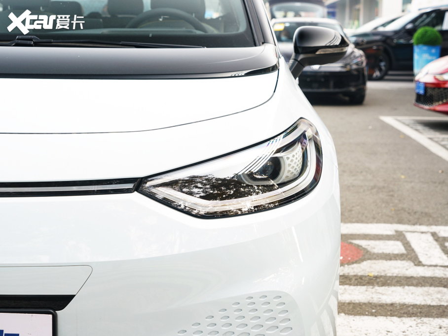 2023���ID.3 �O�ǰ�