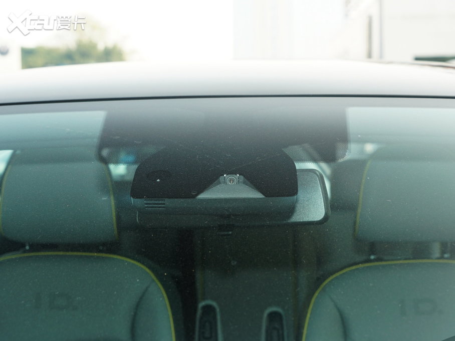 2023���ID.3 �O�ǰ�