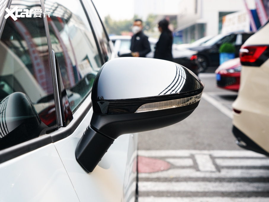 2023���ID.3 �O�ǰ�