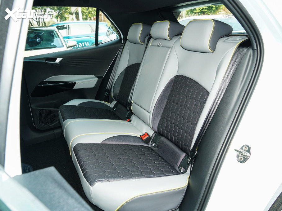 2023���ID.3 �O�ǰ�