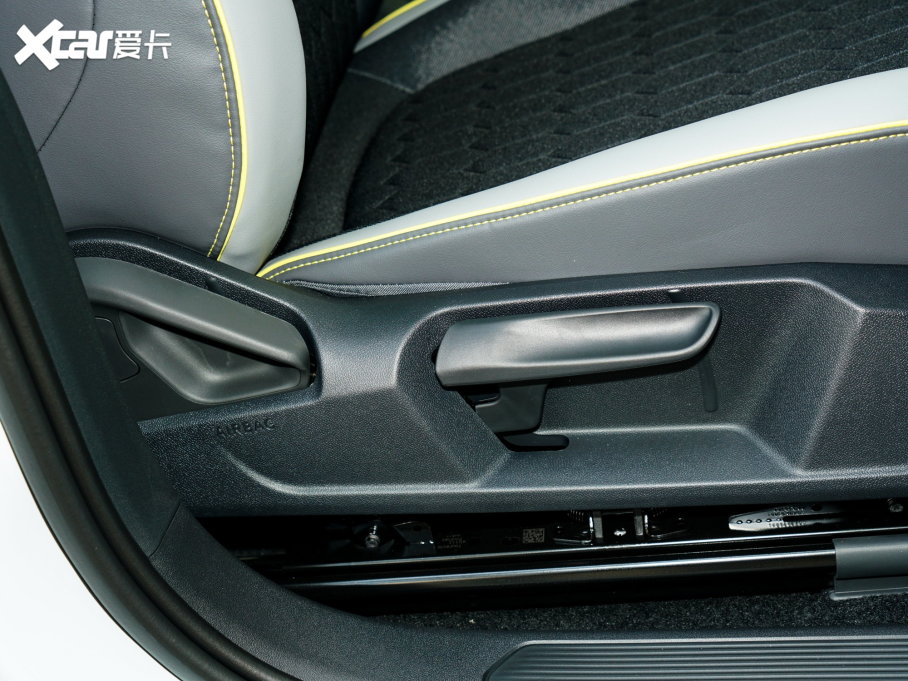 2023���ID.3 �O�ǰ�