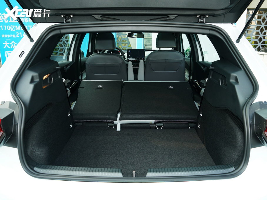 2023���ID.3 �O�ǰ�