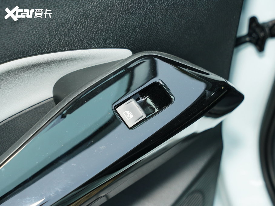 2023���ID.3 �O�ǰ�