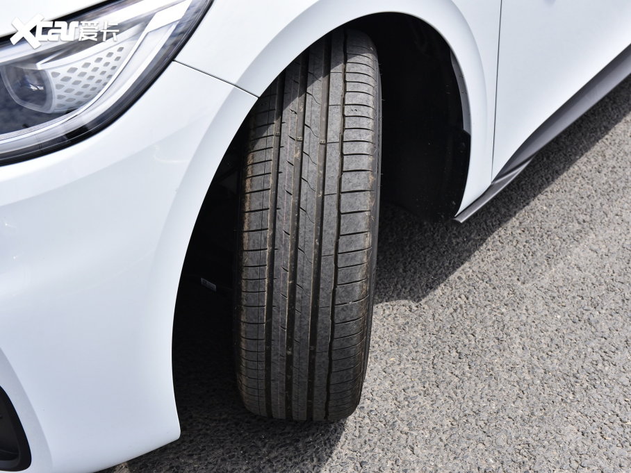 2023���ID.3 ������ �O�ǰ�