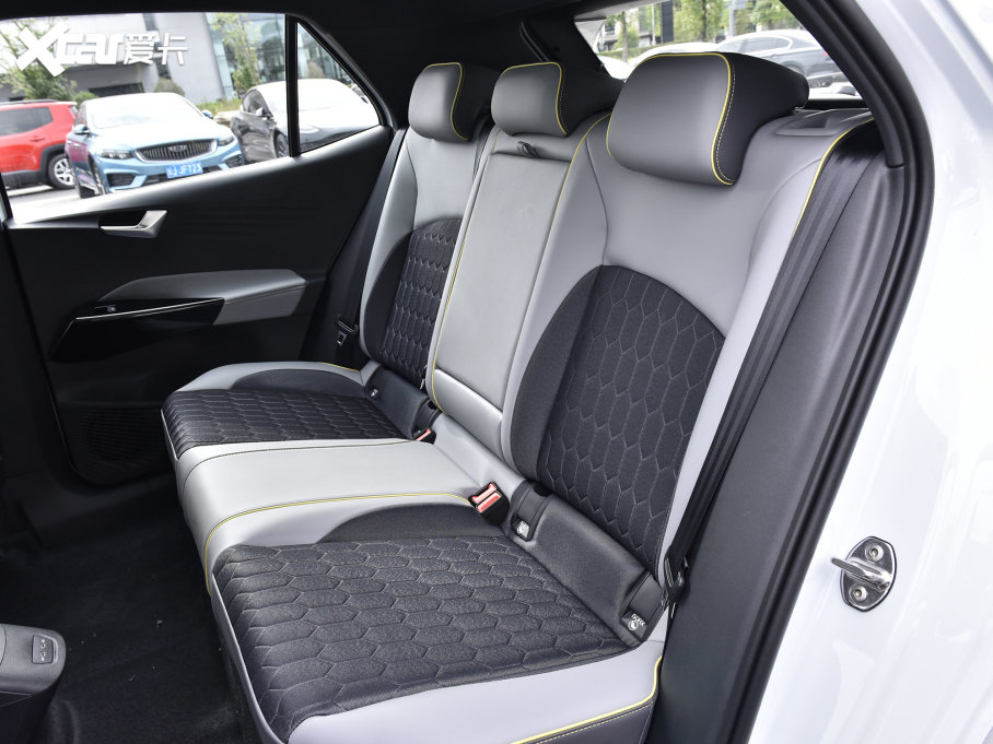 2023���ID.3 ������ �O�ǰ�