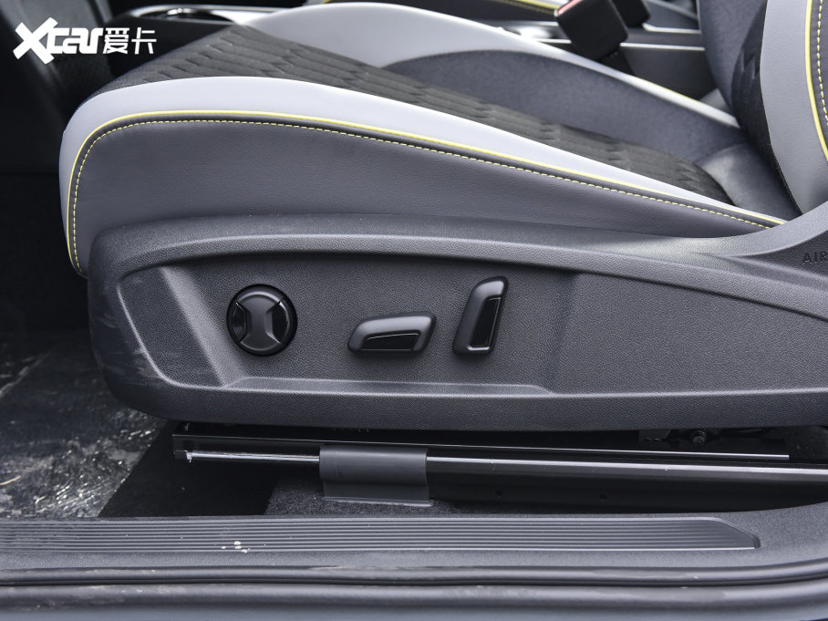 2023���ID.3 ������ �O�ǰ�