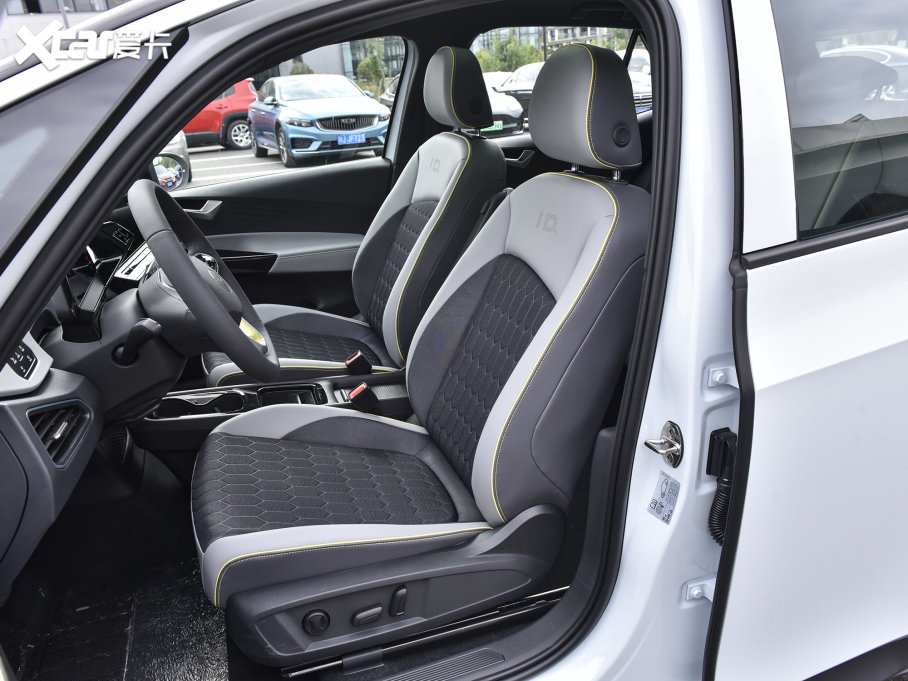 2023���ID.3 ������ �O�ǰ�