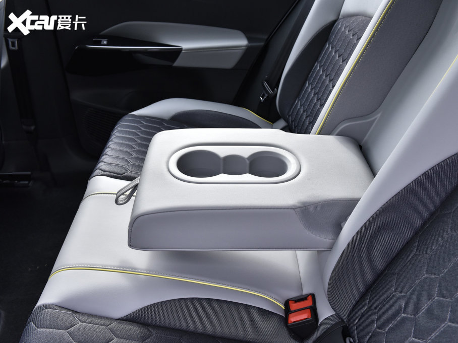 2023���ID.3 ������ �O�ǰ�