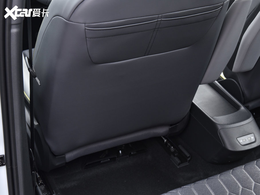 2023���ID.3 ������ �O�ǰ�