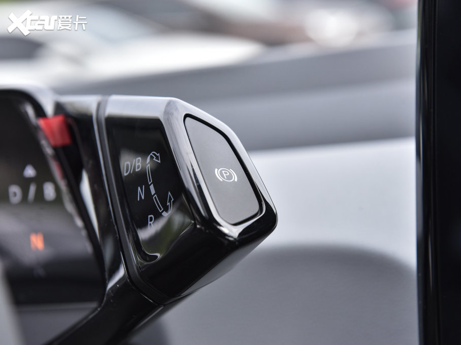 2023���ID.3 ������ �O�ǰ�