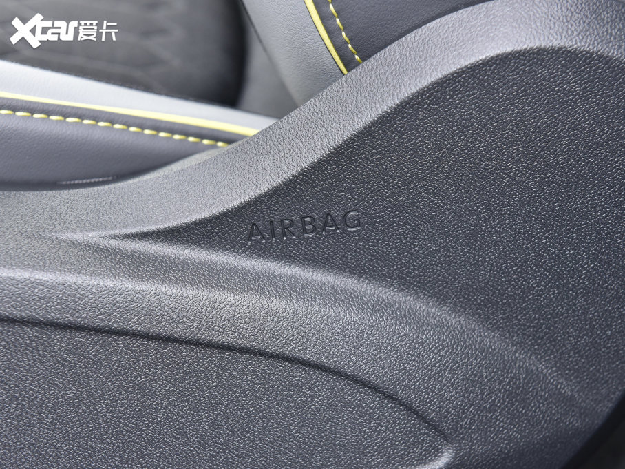 2023���ID.3 ������ �O�ǰ�