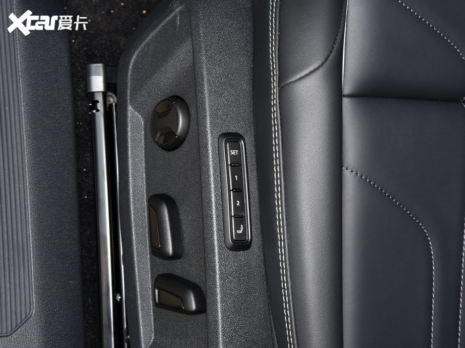 2023I(lng)D.4 X (j) OL(zhng)m(x)