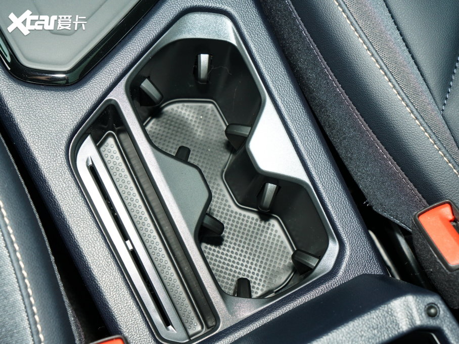 2023; 300TSI (q)M°