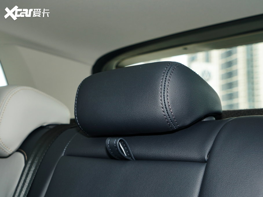 2023��;�� 300TSI ���M�°�