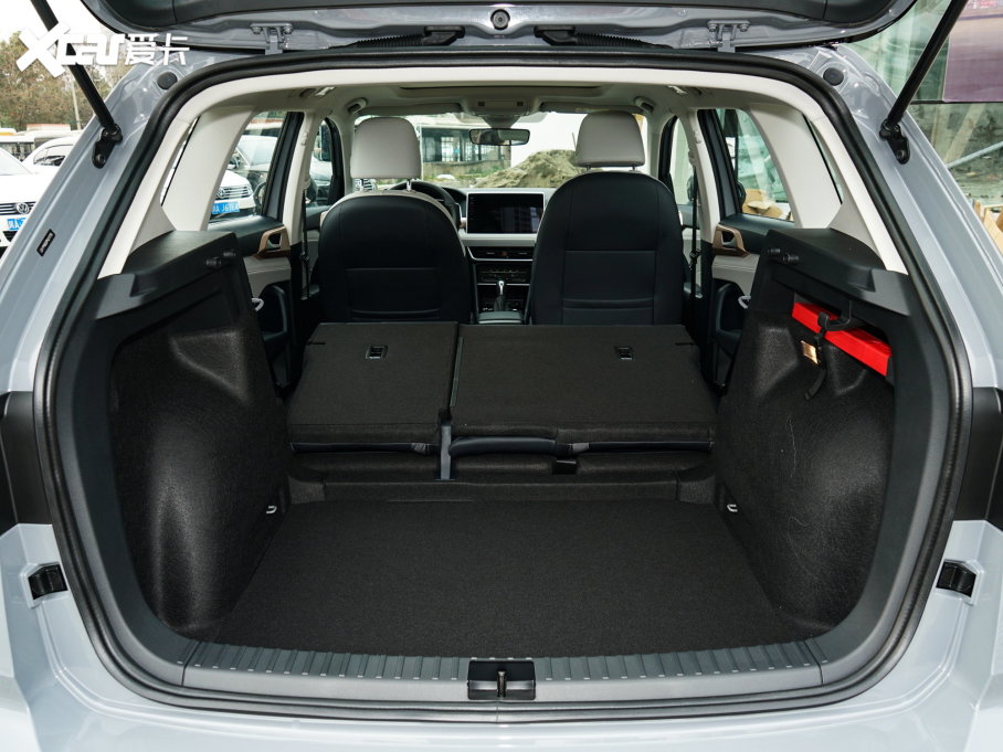 2023��;�� 300TSI ���M�°�