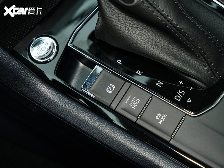 2023; 300TSI (q)M°