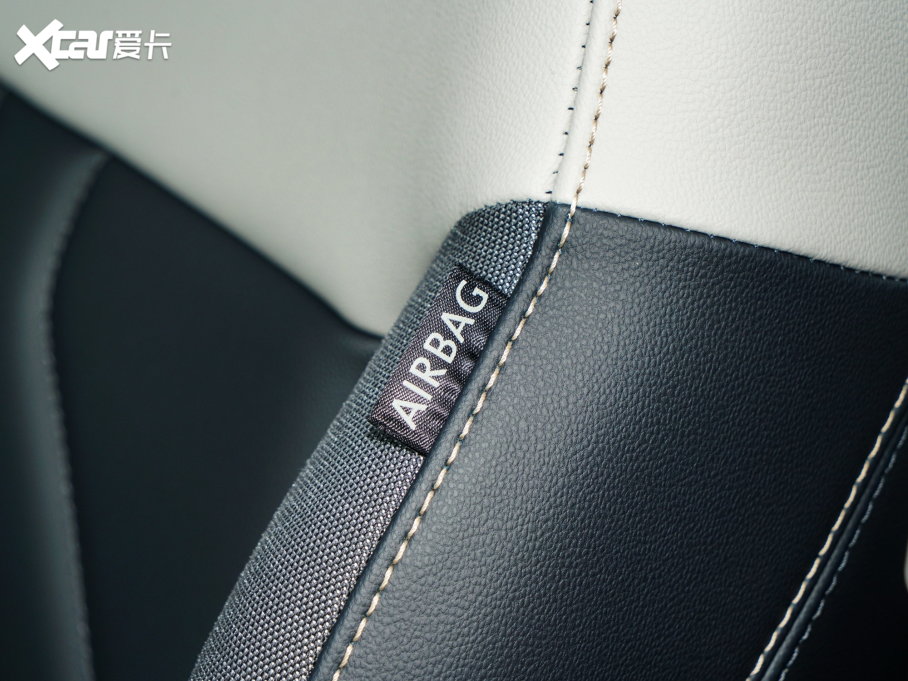 2023; 300TSI (q)M°