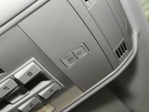 2023300TSI (q) п؅^(q)