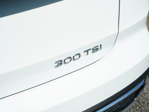 2023300TSI ° ^